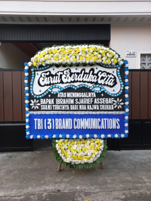 Papan Bunga Duka di Maroangin
